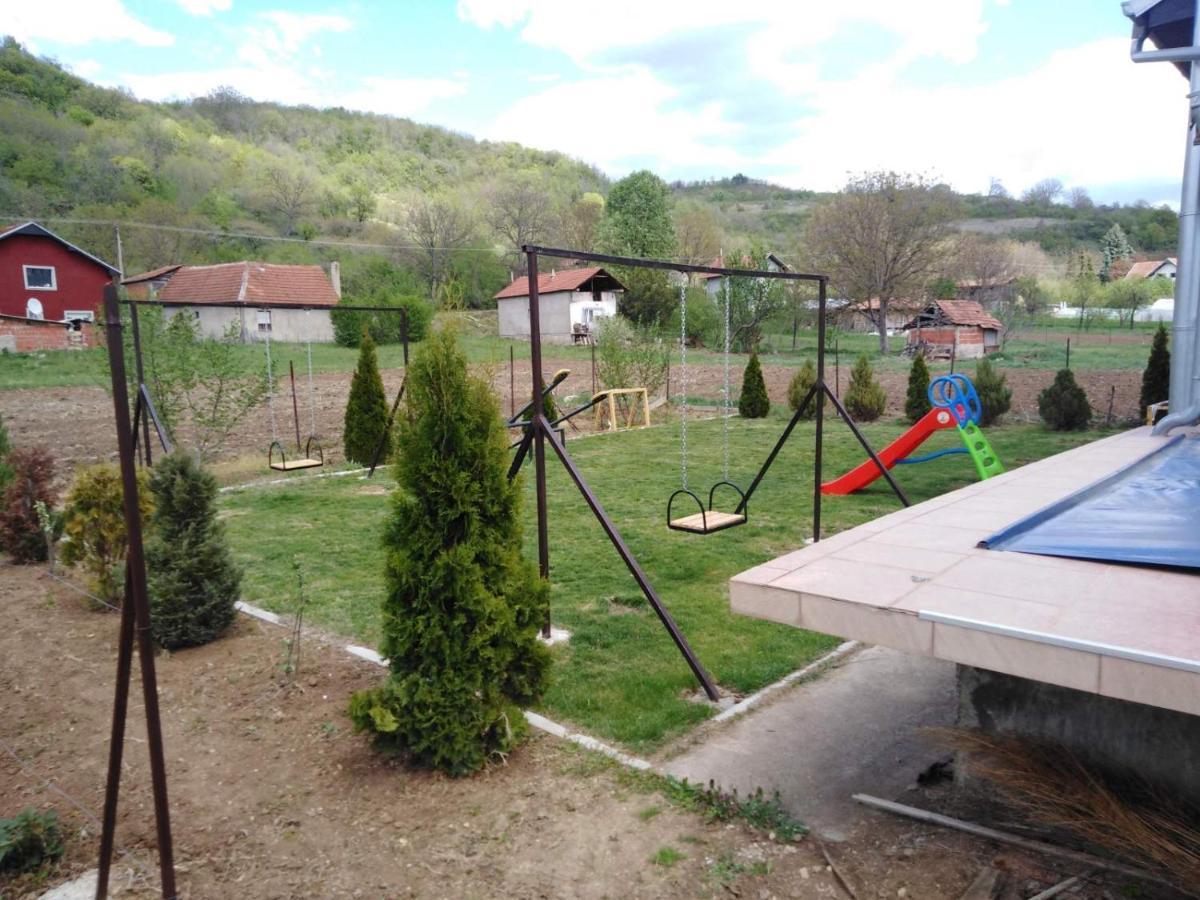Vila Viktori Pirot Kültér fotó