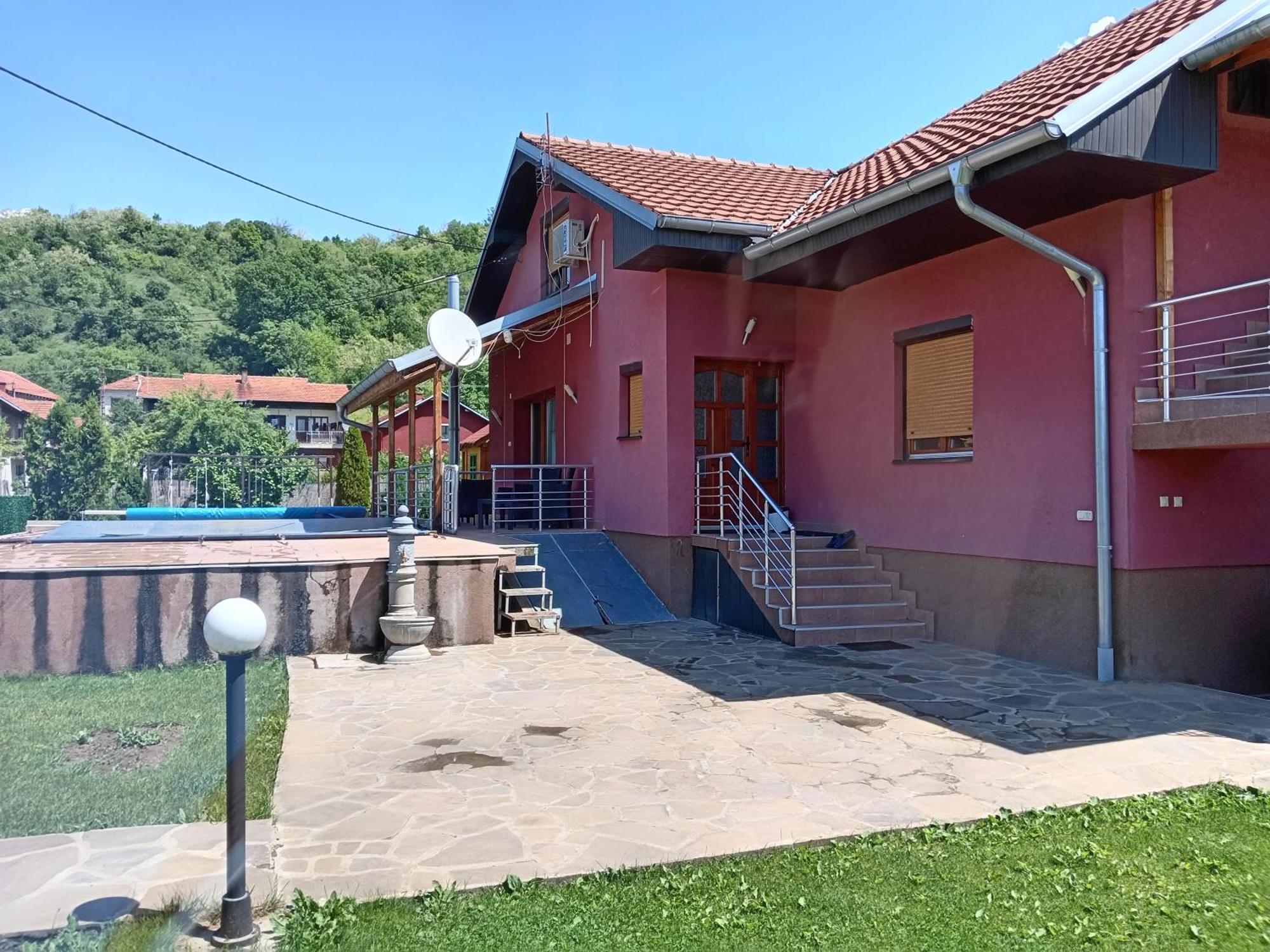 Vila Viktori Pirot Kültér fotó