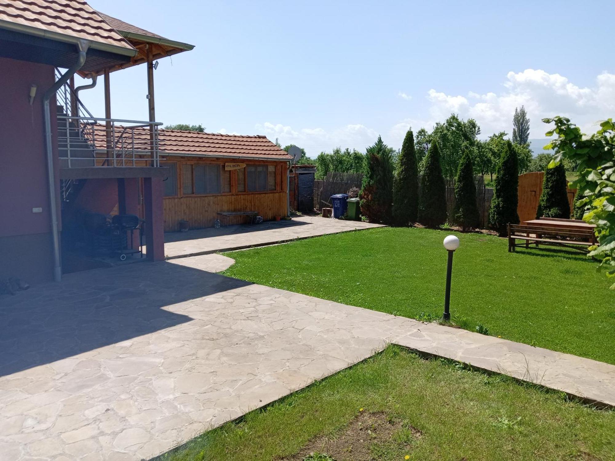 Vila Viktori Pirot Kültér fotó
